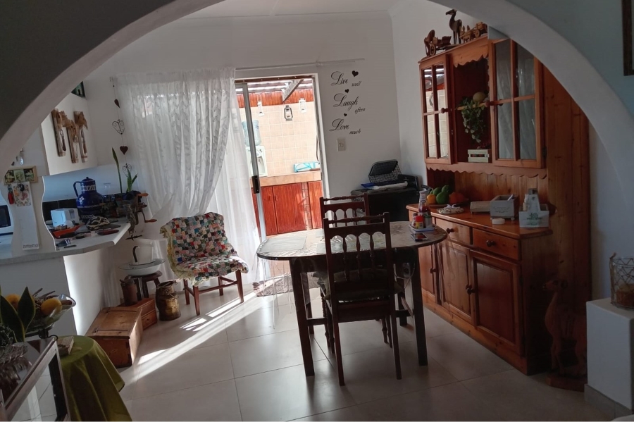 3 Bedroom Property for Sale in Wavecrest Eastern Cape